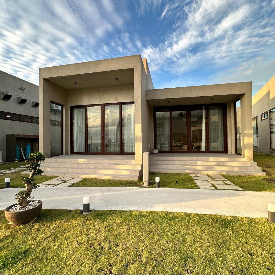 ليان Tana Beach Villas المظهر الخارجي الصورة