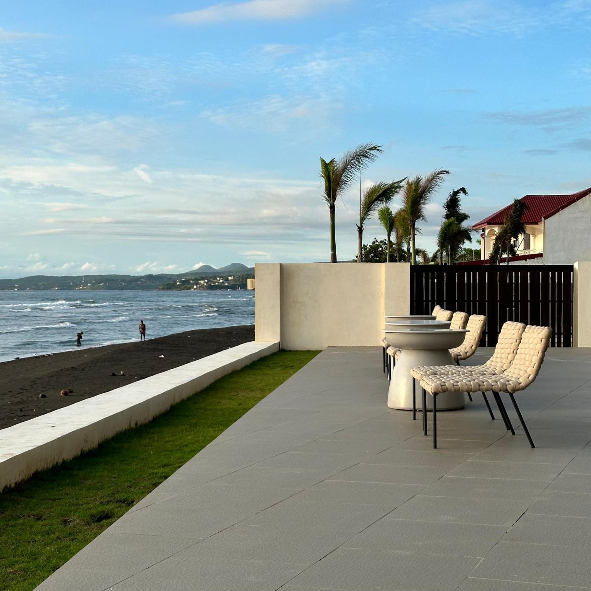ليان Tana Beach Villas المظهر الخارجي الصورة